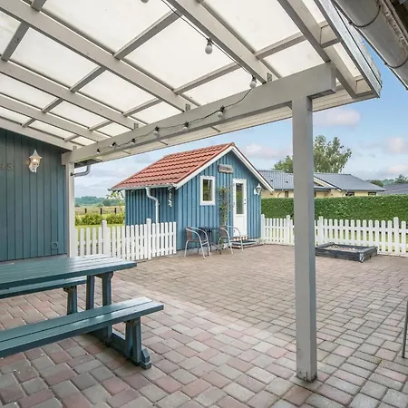 Дом отдыха 5 Bedroom Beautiful In Haderslev *