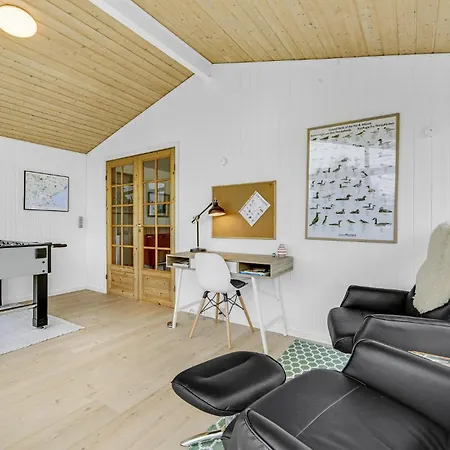 5 Bedroom Beautiful In Haderslev Дом отдыха *