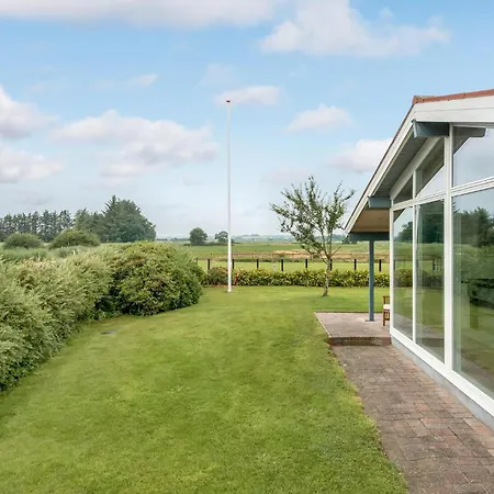 5 Bedroom Beautiful In Haderslev Дом отдыха Diernaes